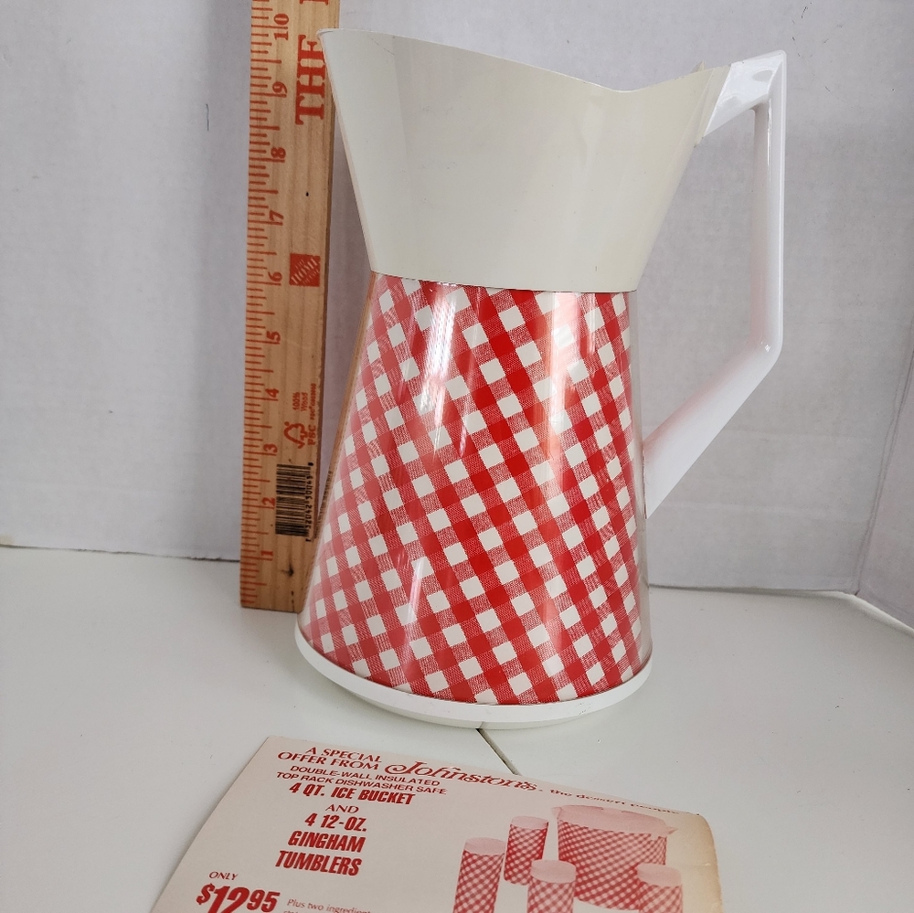 Vtg 1970 thermo gingham pitcher